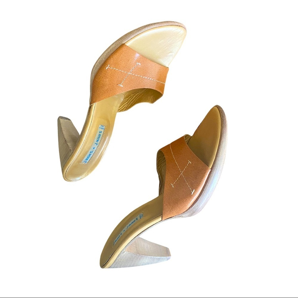 Janet & Janet Open-Toe Mule